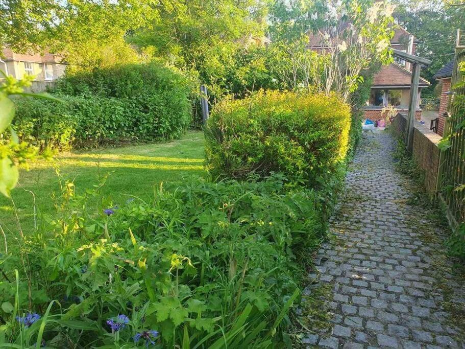 Nature Charm & Fruit Delights, Multi-Generation Celebratory Home -Try, Relax, Repeat - Sellindge Ashford  Buitenkant foto