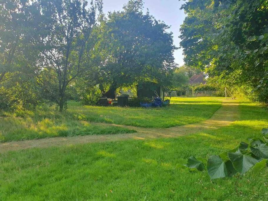 Nature Charm & Fruit Delights, Multi-Generation Celebratory Home -Try, Relax, Repeat - Sellindge Ashford  Buitenkant foto