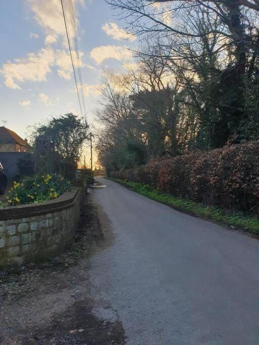 Nature Charm & Fruit Delights, Multi-Generation Celebratory Home -Try, Relax, Repeat - Sellindge Ashford  Buitenkant foto